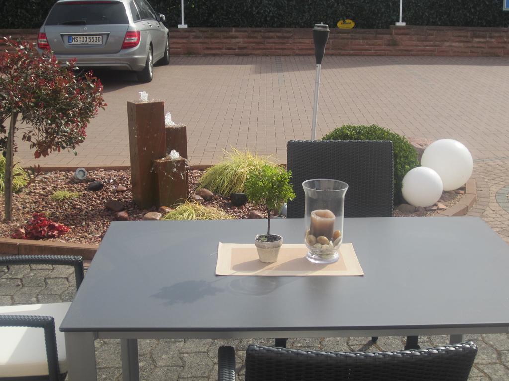 Hotel Katharinenhof à Klingenberg am Main Extérieur photo