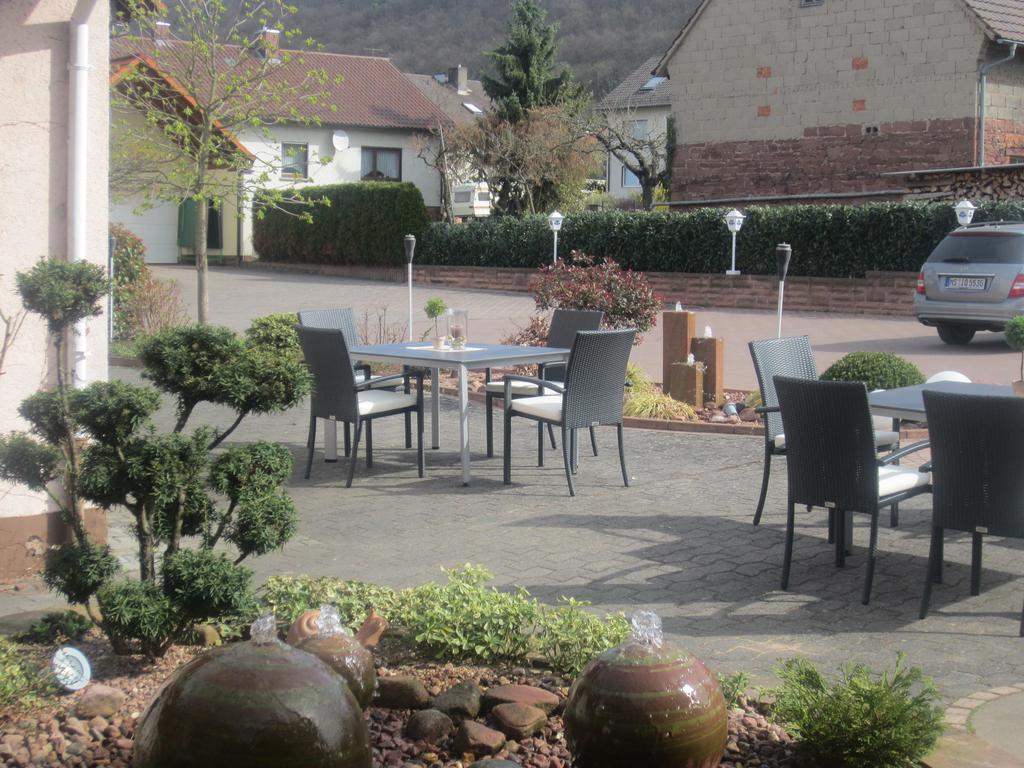 Hotel Katharinenhof à Klingenberg am Main Extérieur photo